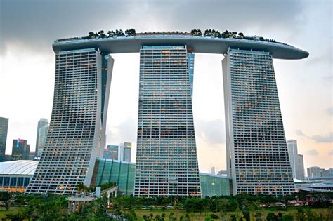 Three tower hotel in singapore  Review of Marina Bay Sands